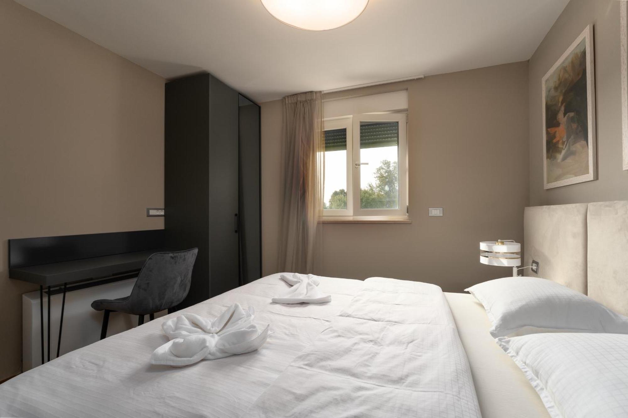 Larum Apartmens Vrsar Exteriér fotografie