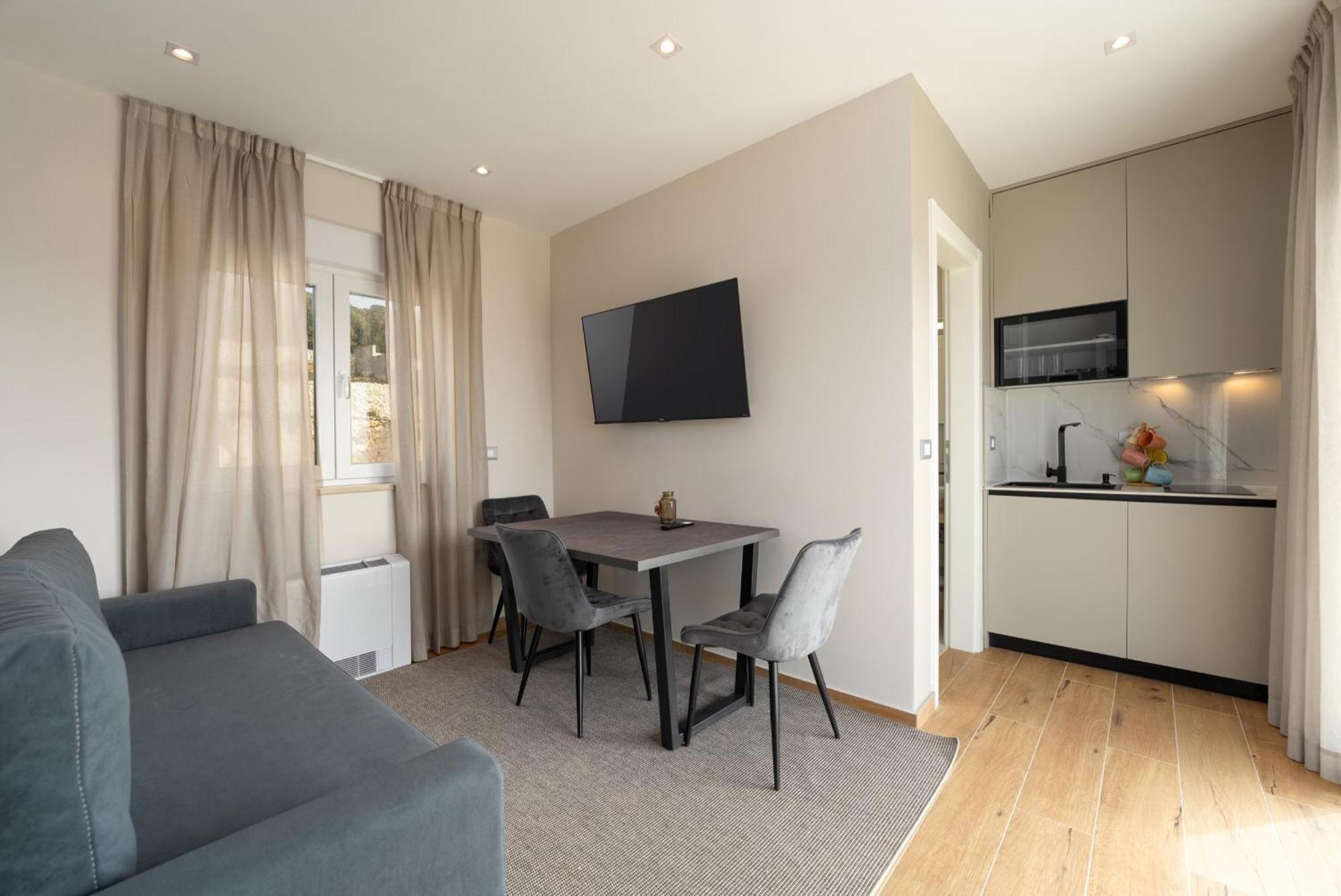 Larum Apartmens Vrsar Exteriér fotografie