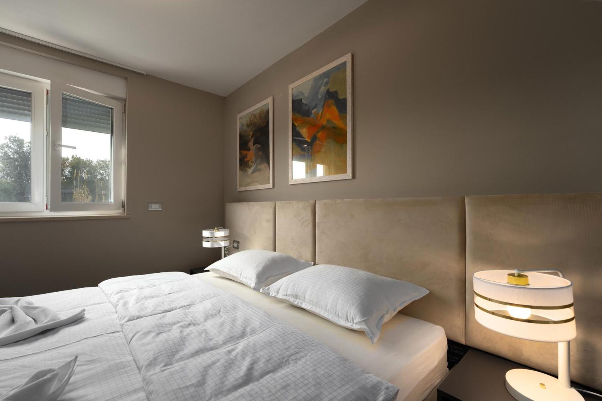 Larum Apartmens Vrsar Exteriér fotografie