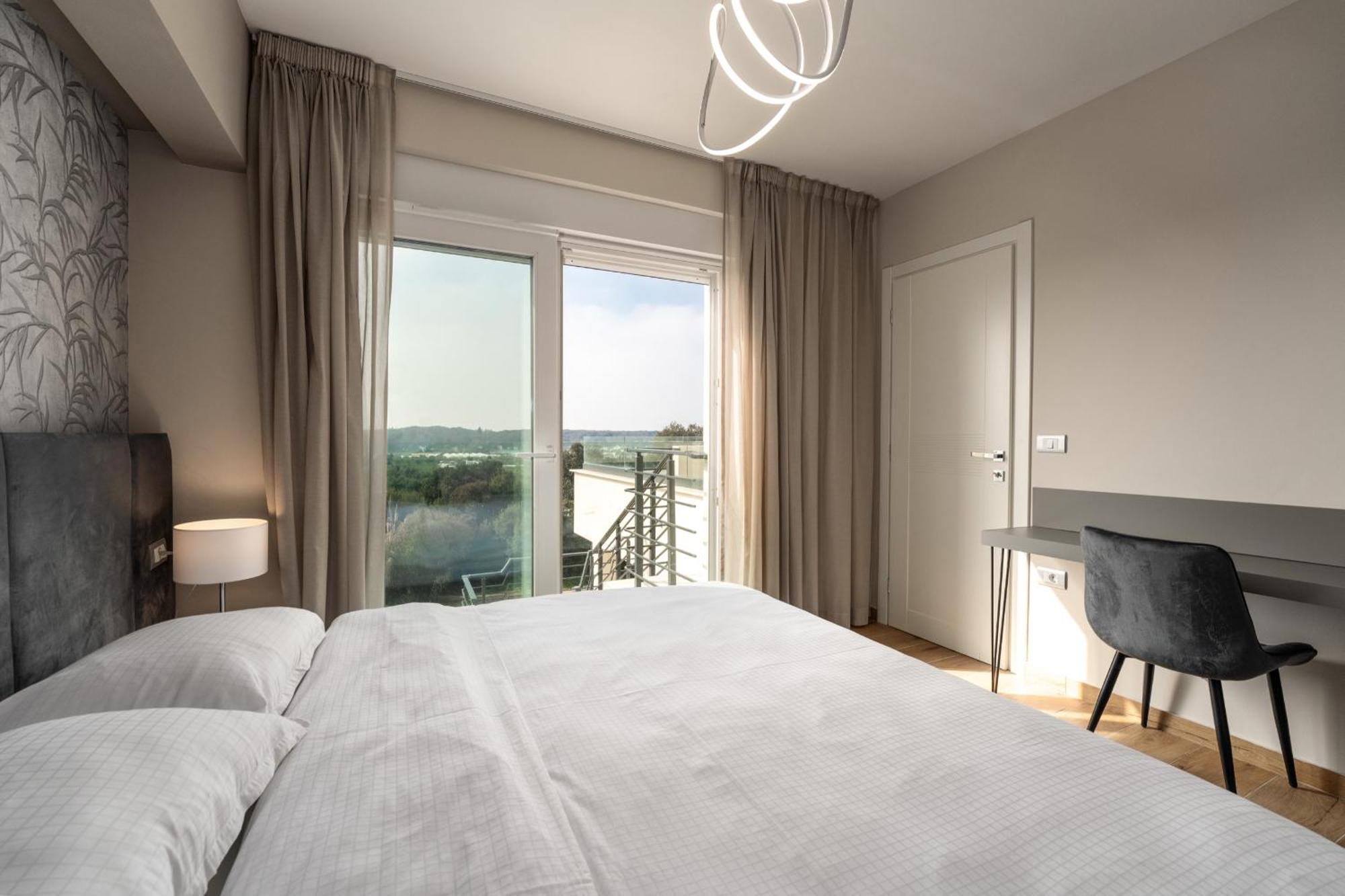 Larum Apartmens Vrsar Exteriér fotografie