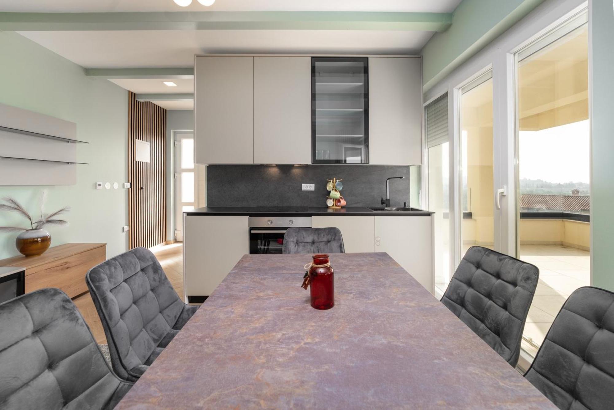 Larum Apartmens Vrsar Exteriér fotografie